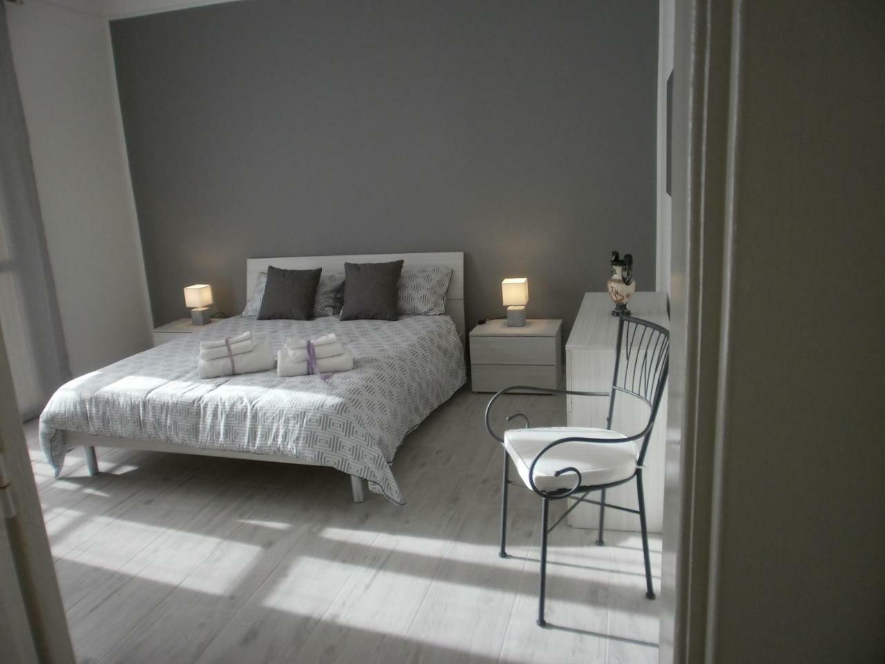 Ferienwohnung Casa Fean - Posto Auto Riservato Syrakus Exterior foto