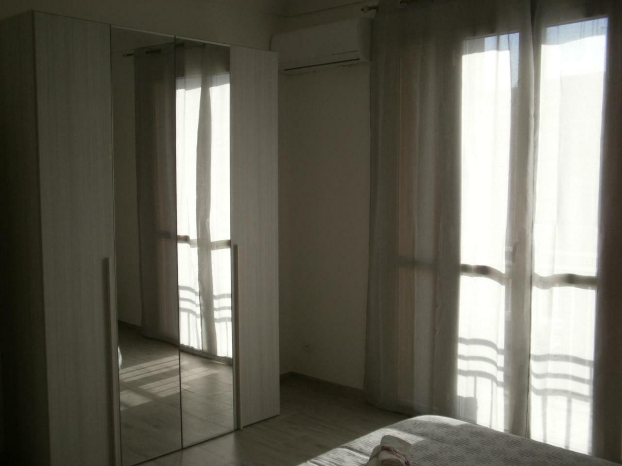 Ferienwohnung Casa Fean - Posto Auto Riservato Syrakus Exterior foto